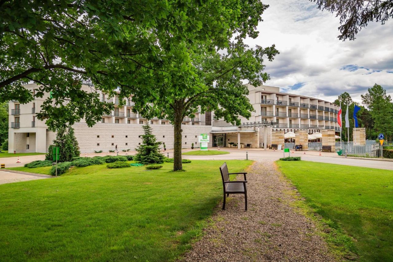 Holiday Inn Resort Warsaw Jozefow By Ihg Exterior photo
