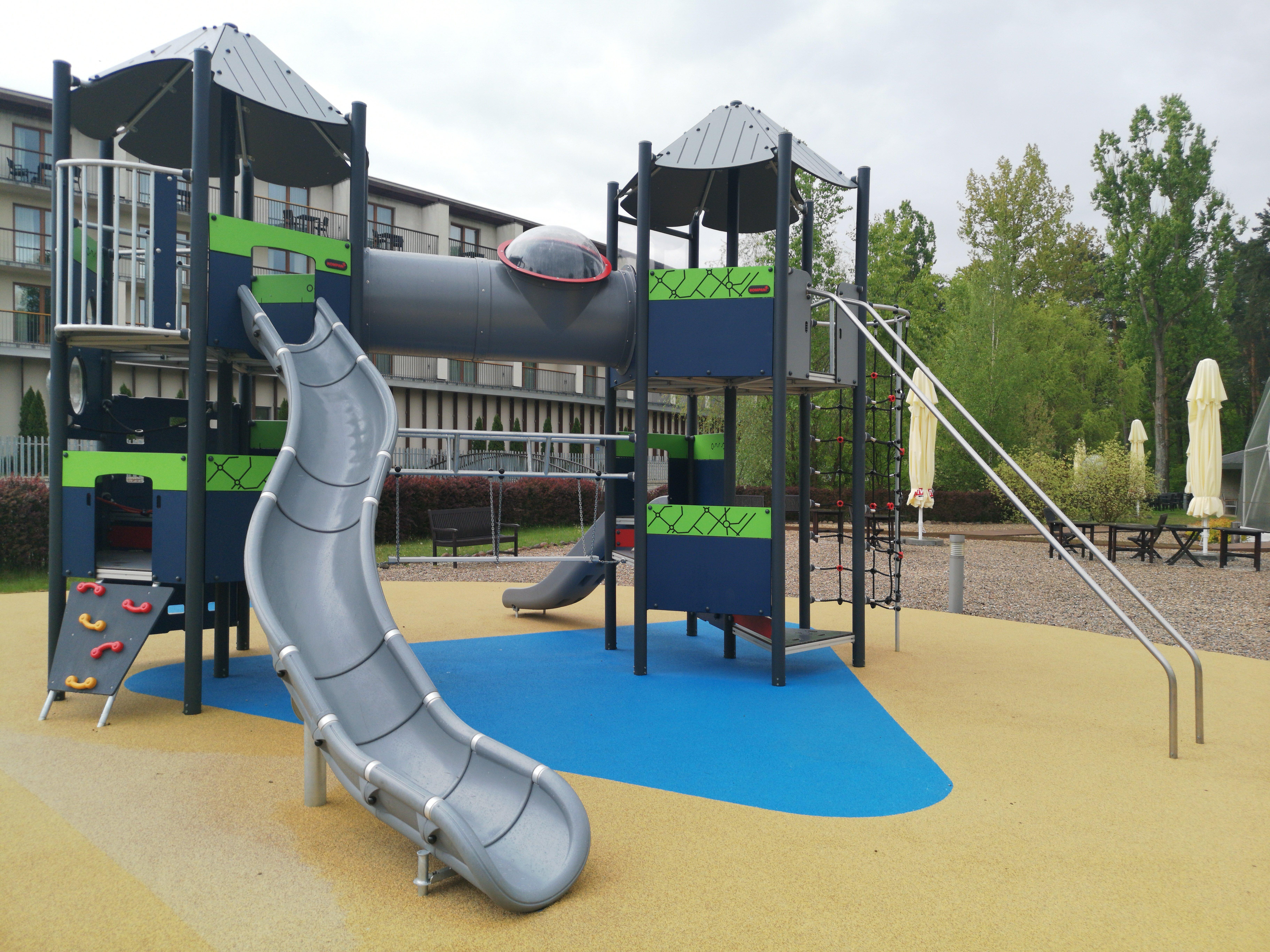 Holiday Inn Resort Warsaw Jozefow By Ihg Exterior photo