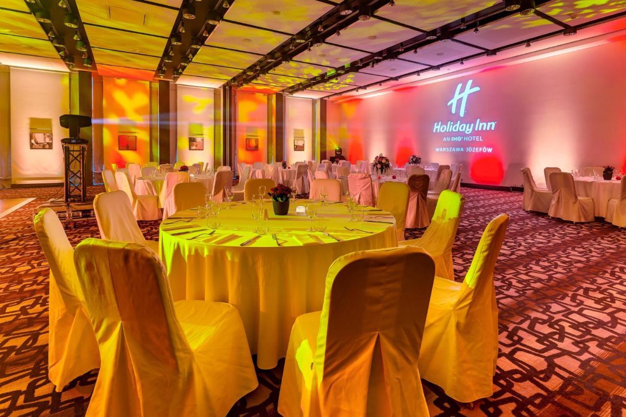 Holiday Inn Resort Warsaw Jozefow By Ihg Exterior photo