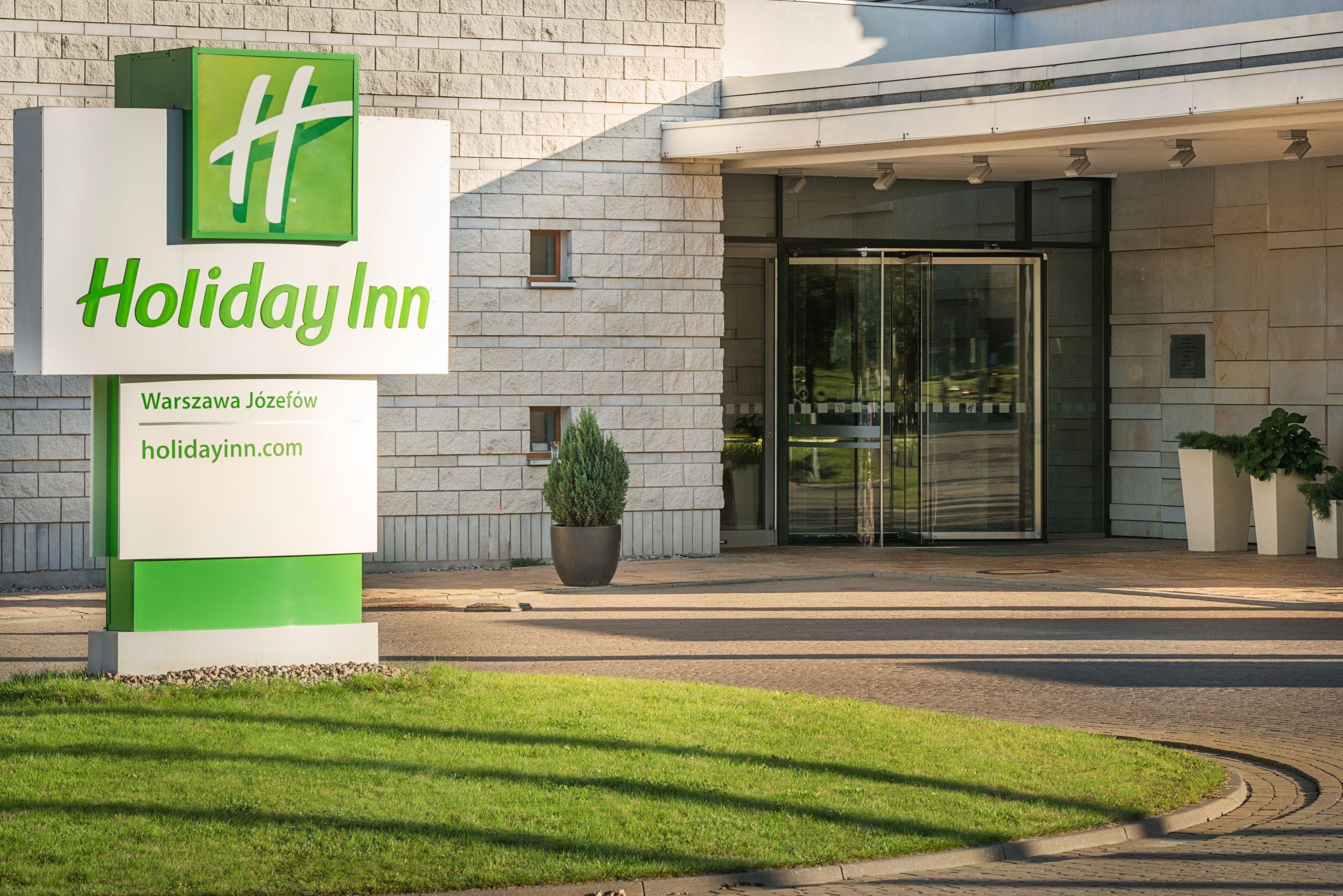 Holiday Inn Resort Warsaw Jozefow By Ihg Exterior photo